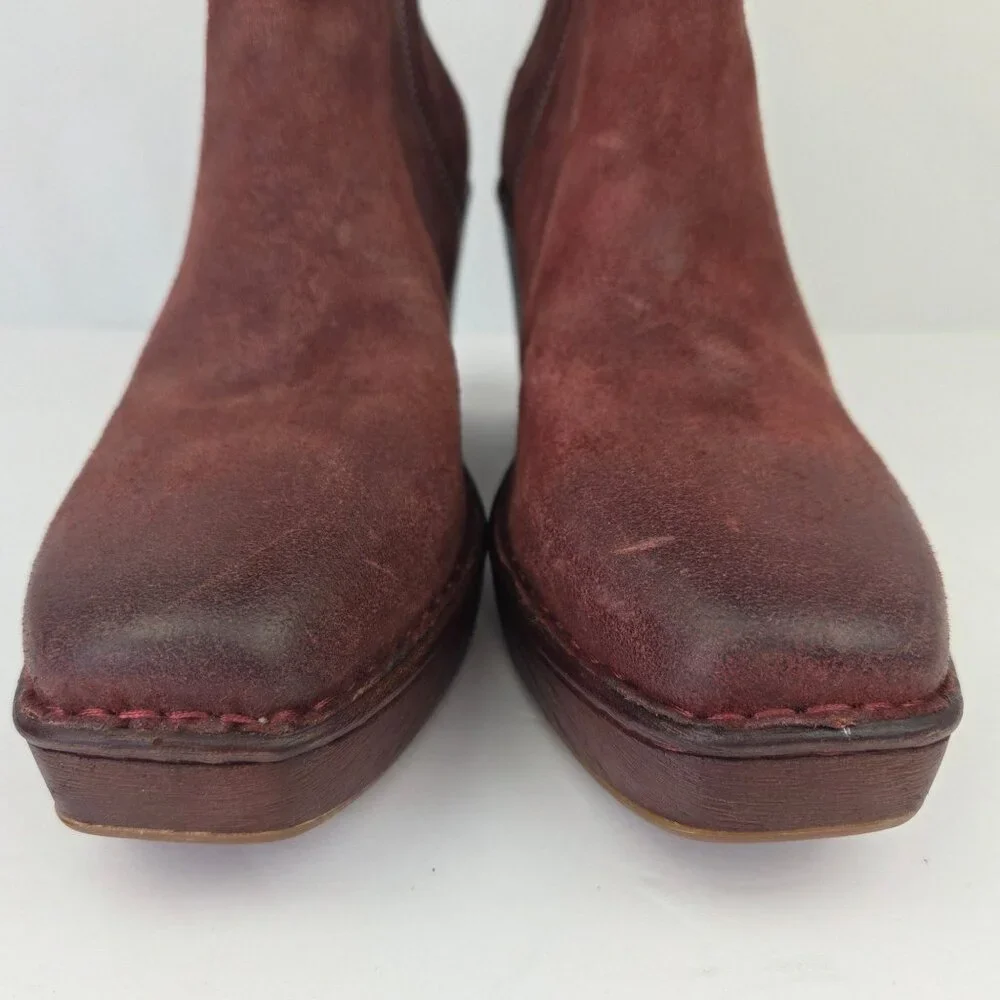 Born Hailey Burgundy Suede Leather Ankle Boots With Block Heel & Buckle Strap Si